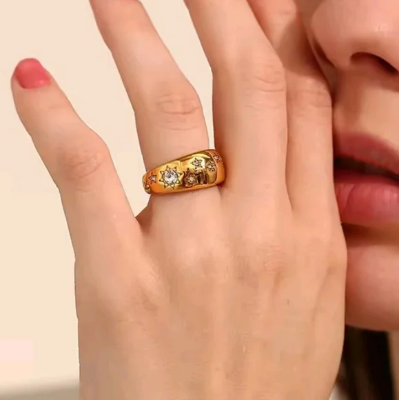 Nwt Celestial Non Tarnish Gold Ring - Picture 4 of 4